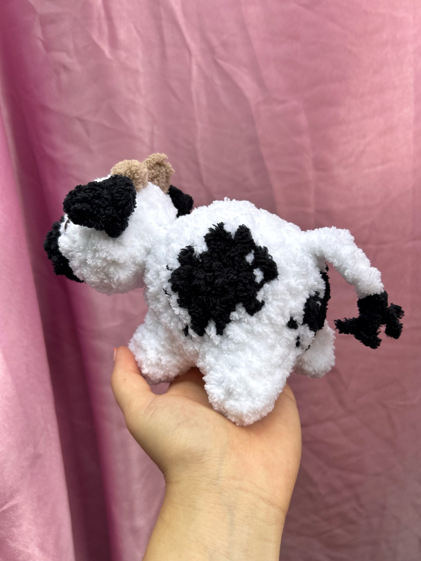 CROCHET MINI COW PLUSHIE