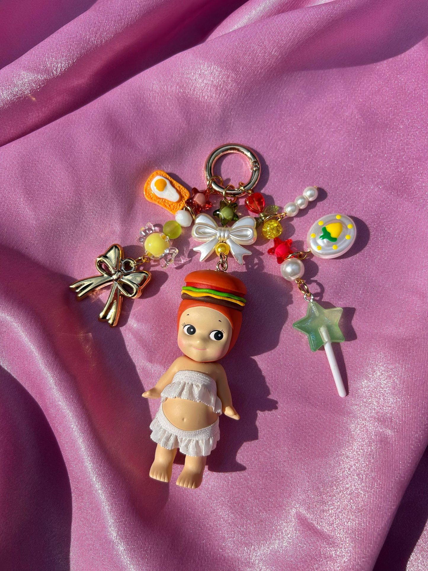 HAMBURGER SONNY ANGEL KEYCHAIN