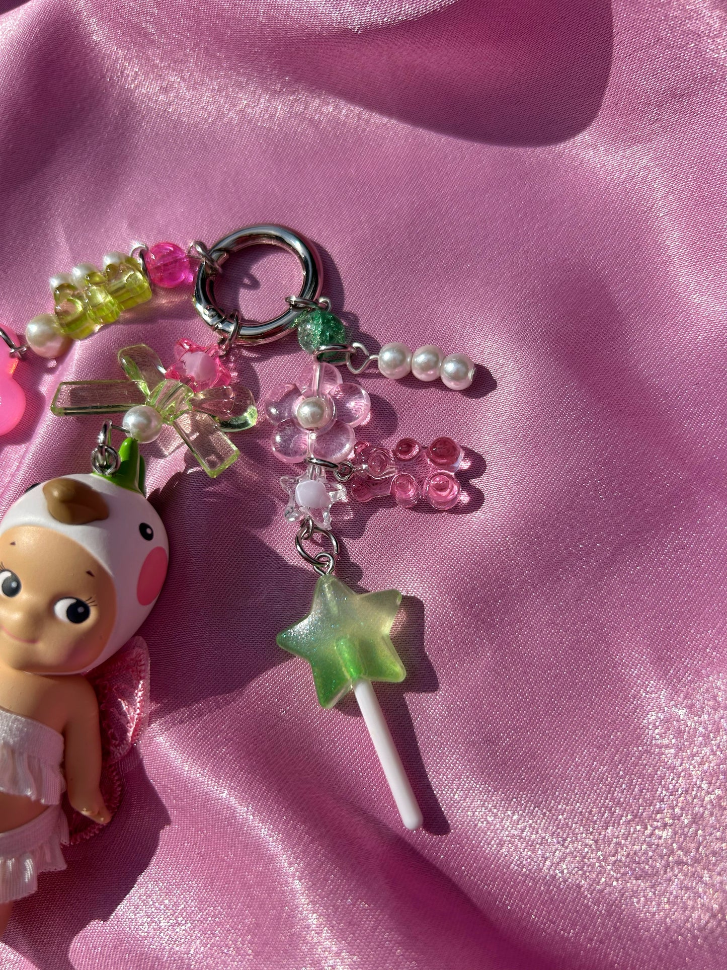 PARROT SONNY ANGEL KEYCHAIN