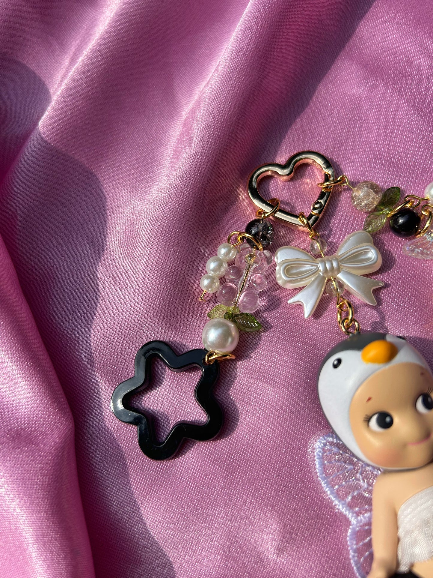 PENGUIN SONNY ANGEL KEYCHAIN