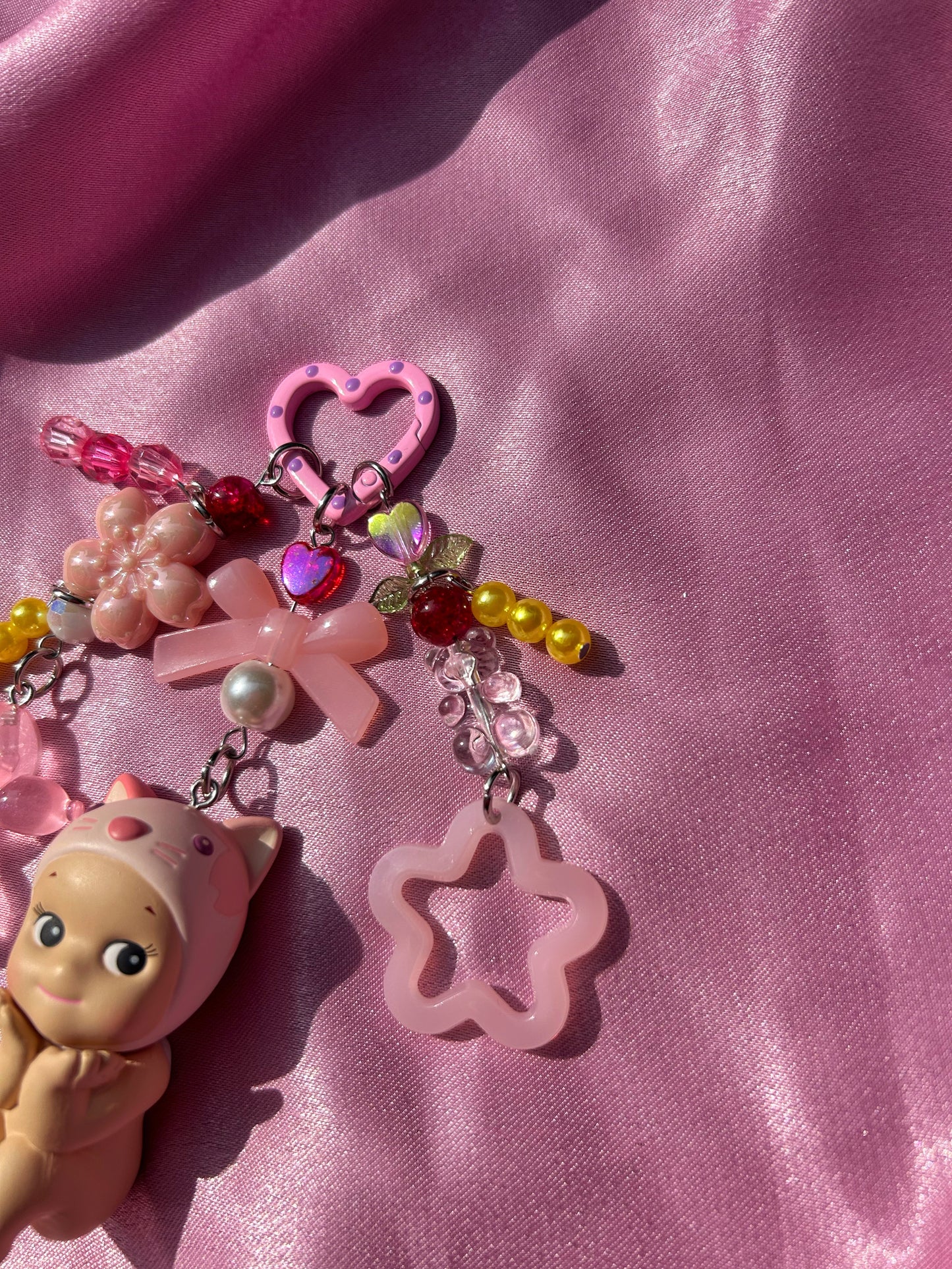 CAT CHERRY BLOSSOM SERIES SONNY ANGEL KEYCHAIN