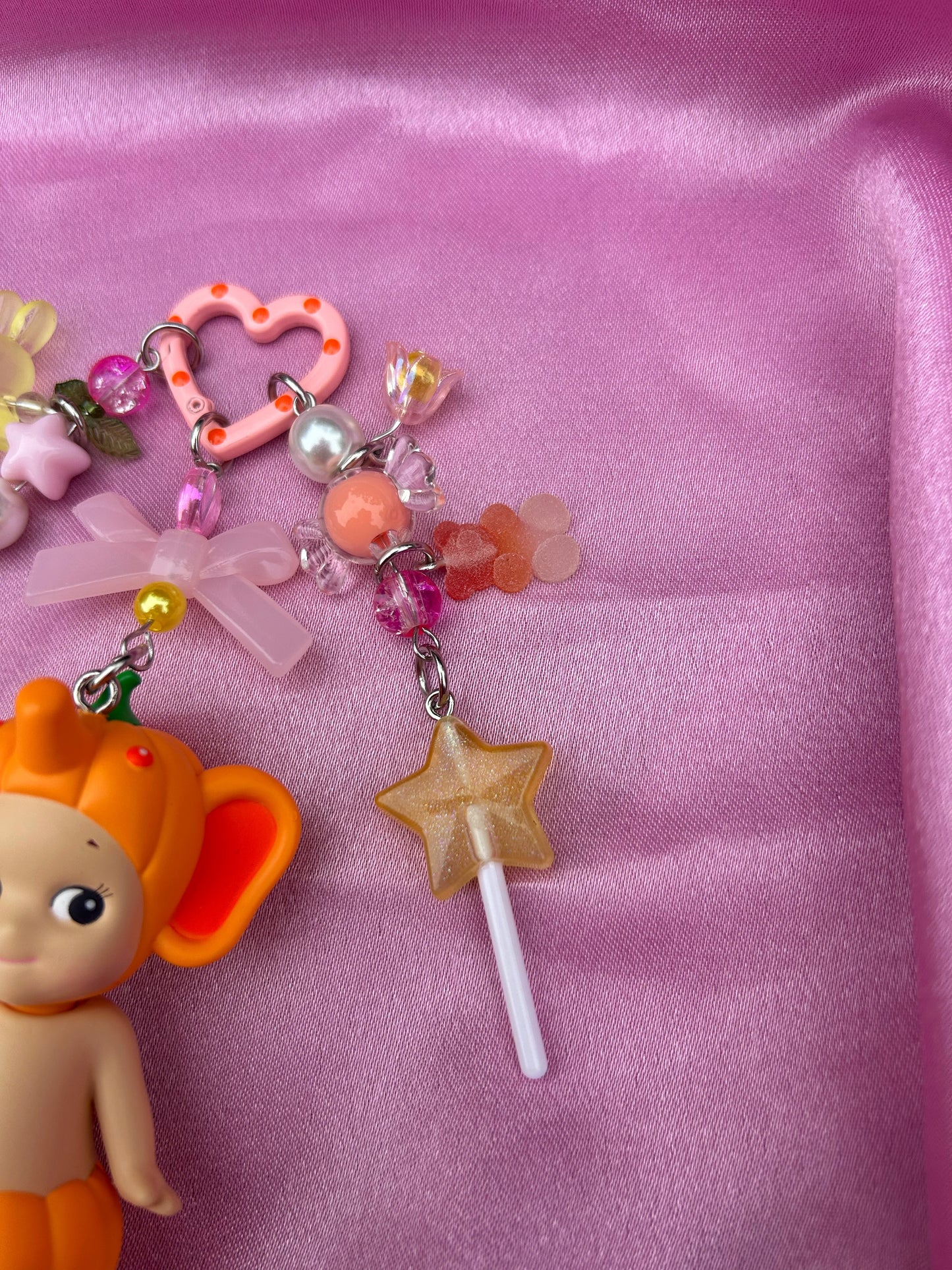 ELEPHANT PUMPKIN SONNY ANGEL KEYCHAIN