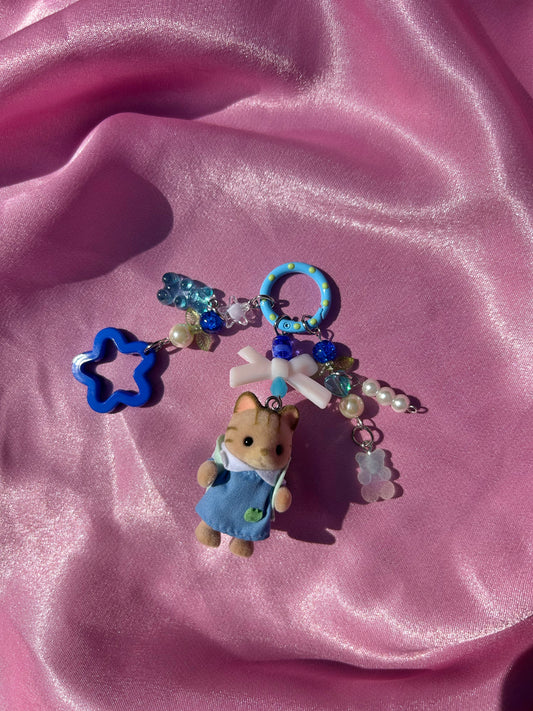 SCHOOL FRIENDS SQUIRREL SYLVANIAN FAMILIES KEYCHAIN