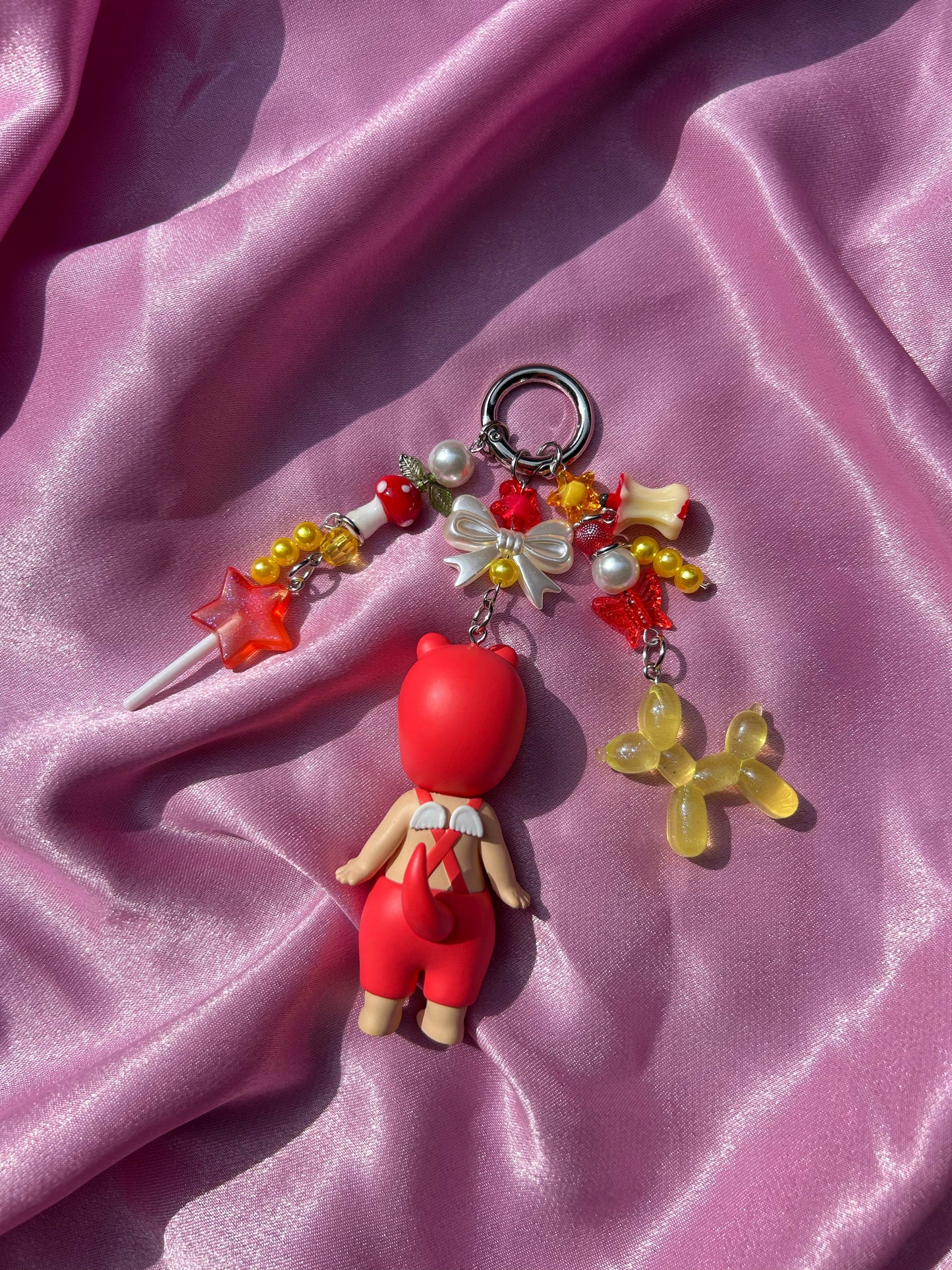 DINOSAUR SONNY ANGEL KEYCHAIN