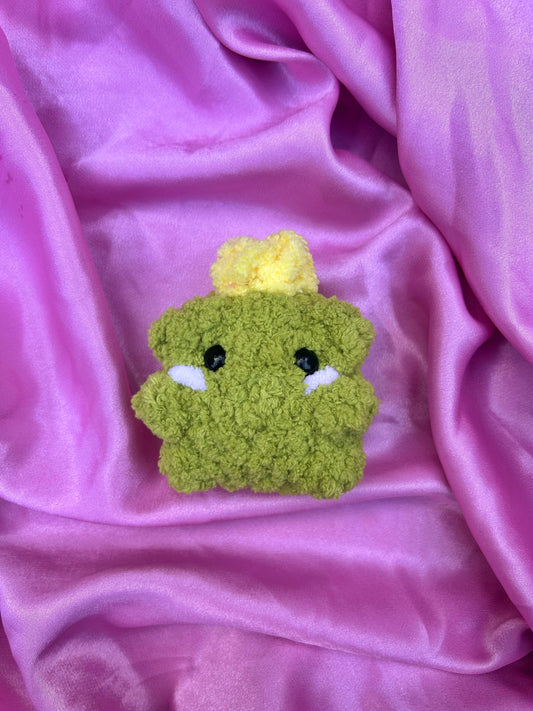 CROCHET KING FROG PLUSHIE