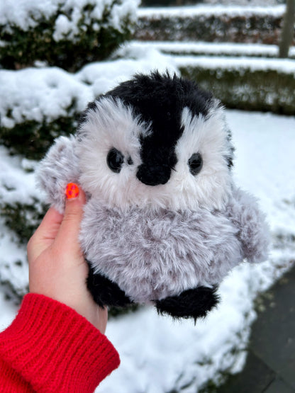 CROCHET PENGUIN PLUSHIE