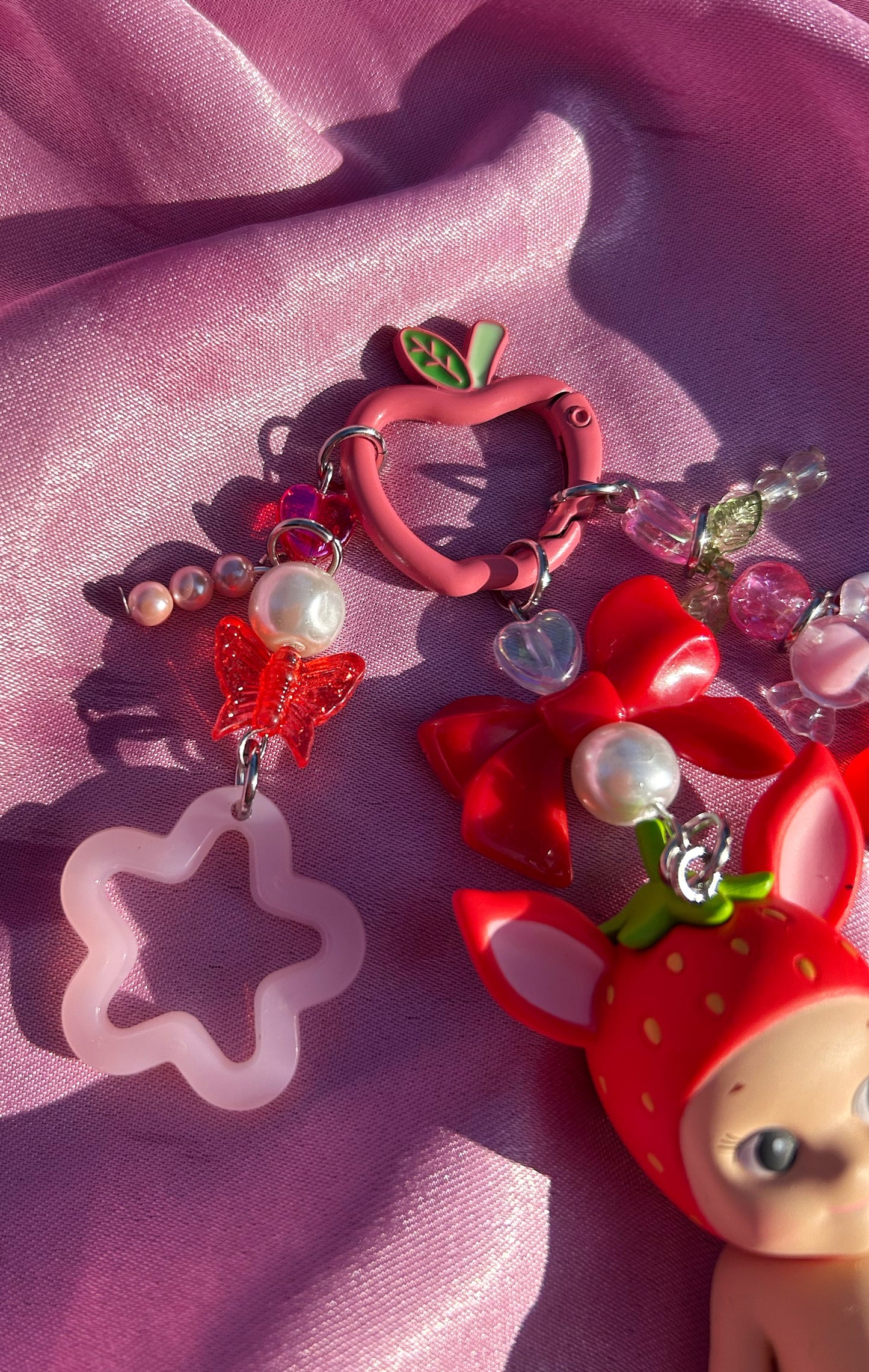 SONNY ANGEL STRAWBERRY LOVE FAWN KEYCHAIN