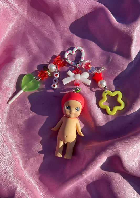 APPLE SONNY ANGEL KEYCHAIN