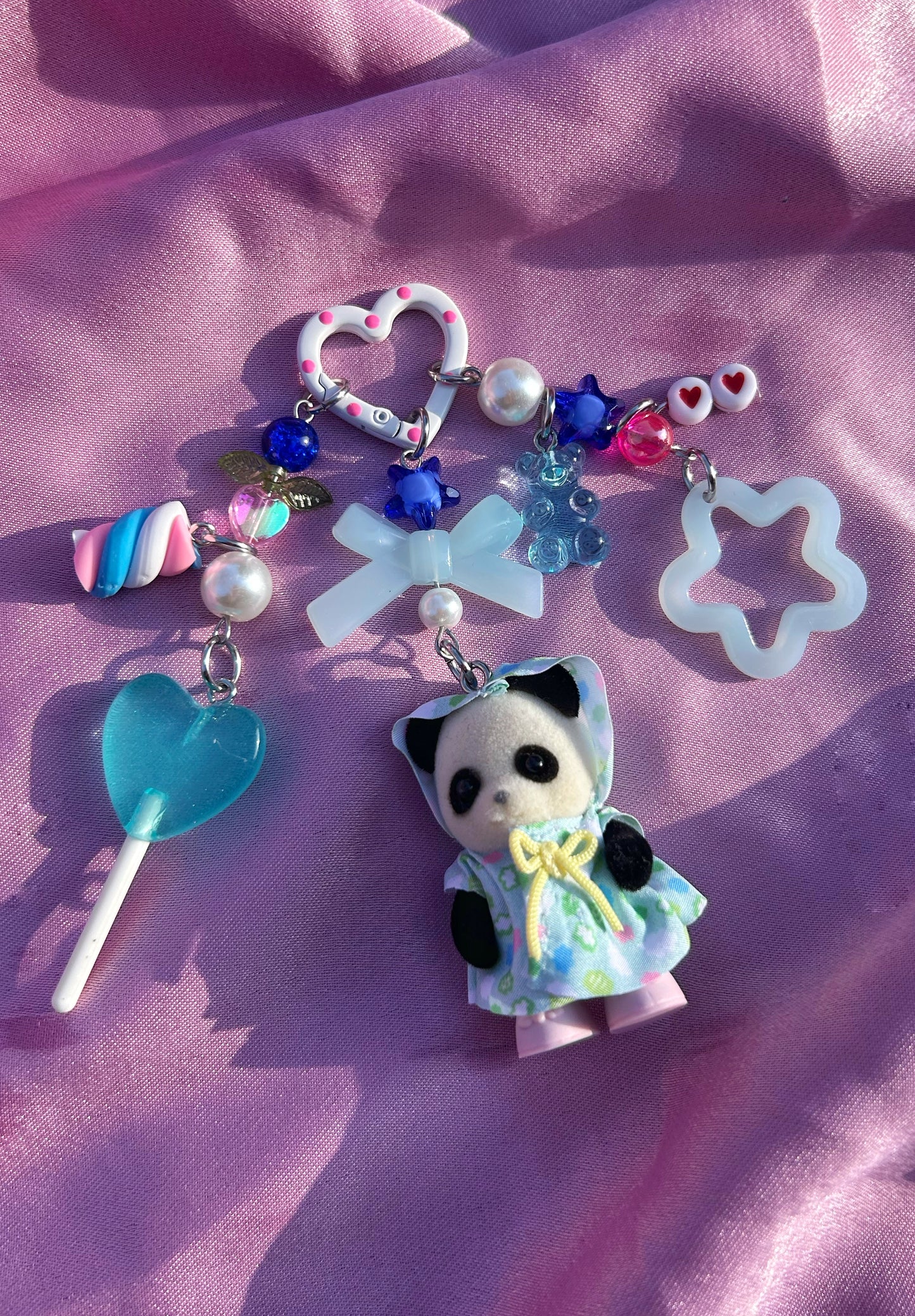 SYLVANIAN FAMILIES RAINCOAT PANDA KEYCHAIN