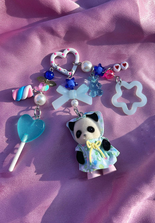 SYLVANIAN FAMILIES RAINCOAT PANDA KEYCHAIN